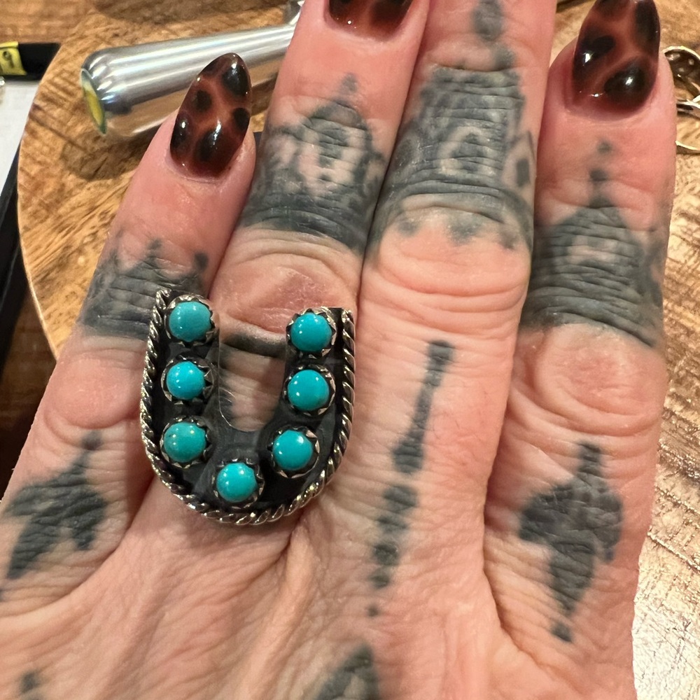 Natural turquoise horseshoe ring